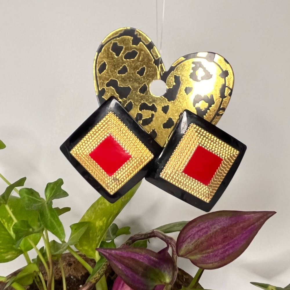 2 for $10 Vintage Earrings. Make a bundle